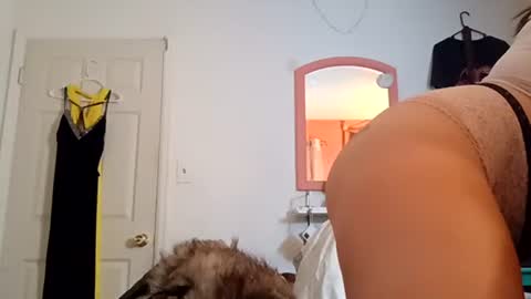 rraineonme online show from July 23, 7:33 am
