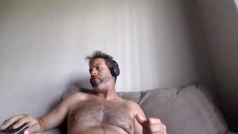 rubbingoneout714 online show from May 25, 5:04 pm