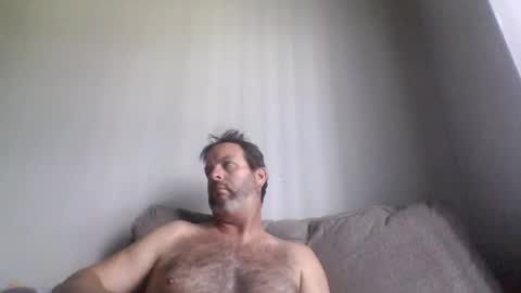 rubbingoneout714 online show from June 24, 9:28 pm