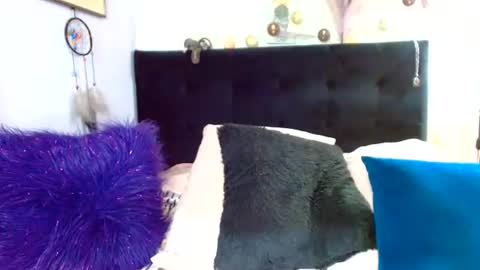   online show from August 11, 4:58 am