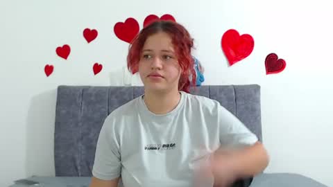 Ruby and Vanie online show from August 5, 2:09 am