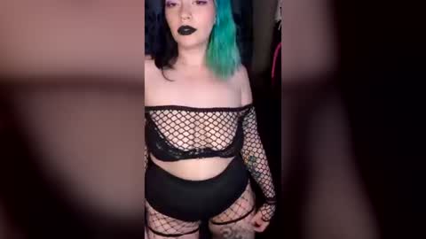 ruby_rubz online show from June 18, 5:51 am