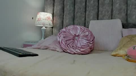 rubycrox online show from July 14, 8:07 am