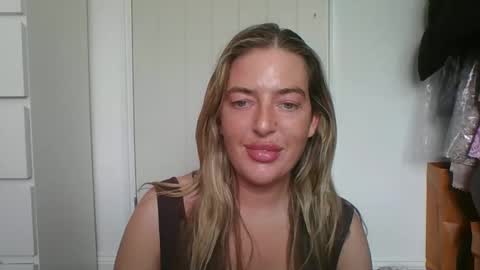 rubyredxxxoxxx online show from May 16, 8:58 am