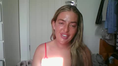 rubyredxxxoxxx online show from May 30, 7:43 am