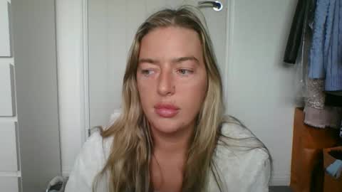 rubyredxxxoxxx online show from June 6, 7:25 am