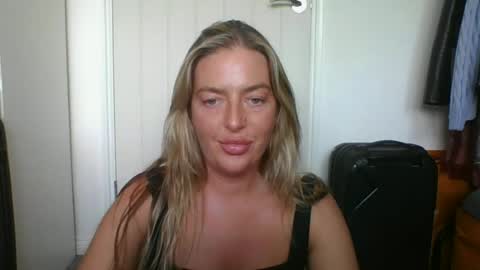 rubyredxxxoxxx online show from July 5, 1:58 pm