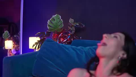 Ruby  online show from August 9, 1:28 am