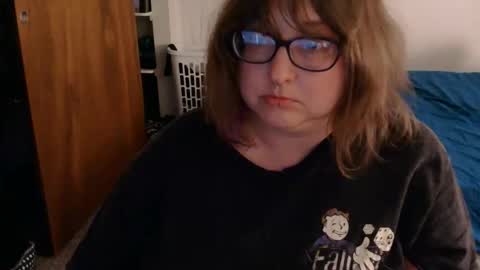 runny_eggs online show from May 21, 9:11 am