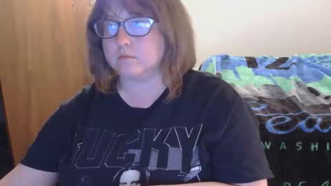 runny_eggs online show from May 24, 3:20 am