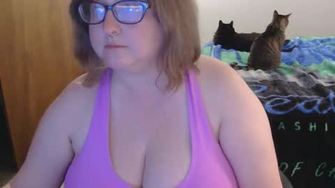runny_eggs online show from May 24, 4:26 am