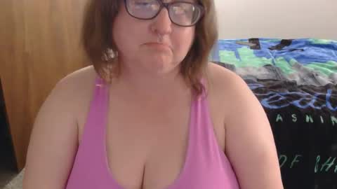 runny_eggs online show from May 24, 7:44 am