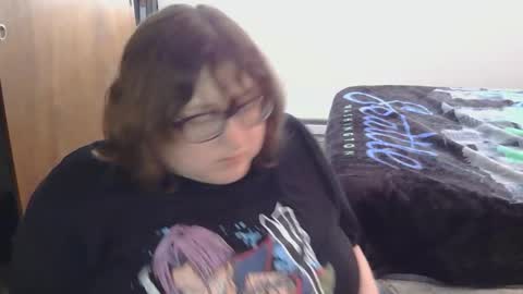 runny_eggs online show from May 28, 5:49 pm