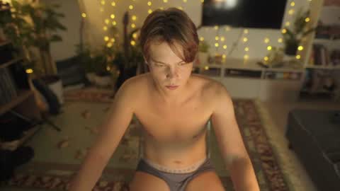 rusbradpitt online show from July 20, 7:50 pm