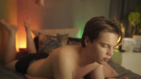 rusbradpitt online show from August 3, 11:45 pm