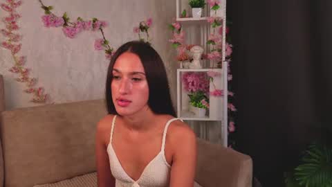 Bernice online show from August 14, 5:33 am