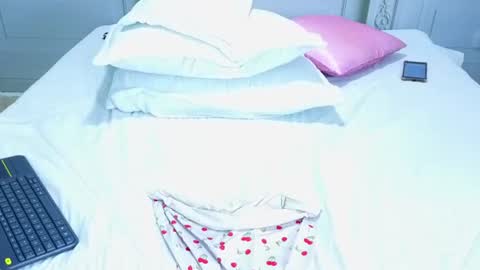 ruthh_busty online show from August 11, 9:33 am