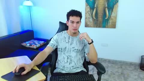 Ryan online show from August 25, 3:19 pm