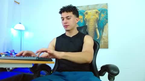 Ryan online show from September 8, 6:04 pm