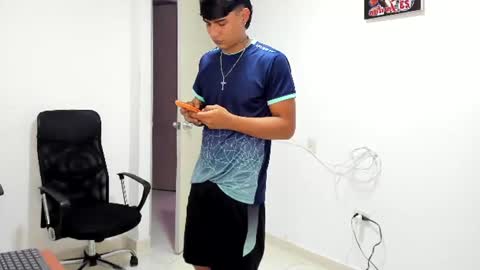 ryan_richs online show from August 16, 6:50 am