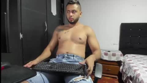 ryan_xc1 online show from July 31, 3:02 am
