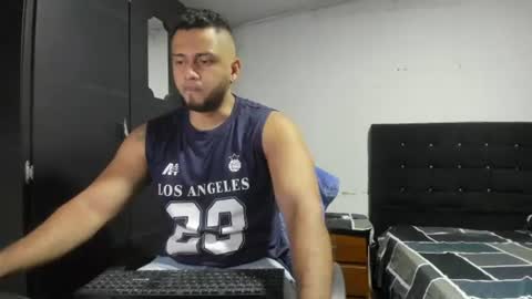 ryan_xc1 online show from August 16, 3:10 am