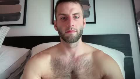 Ryan  Chad online show from July 22, 9:39 pm