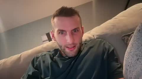 Ryan  Chad online show from August 14, 7:50 pm