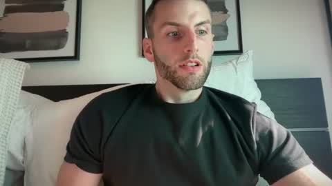 Ryan  Chad online show from August 17, 9:53 pm