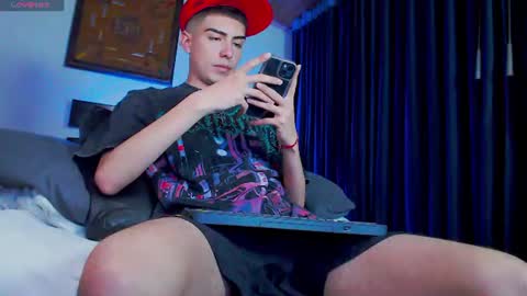 Ryannhill  online show from August 5, 12:08 am