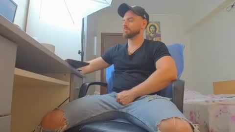 Ryanstone  online show from July 22, 10:17 am