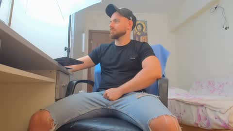 Ryanstone  online show from July 23, 12:40 pm