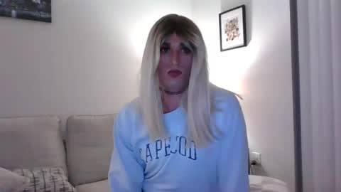 Rylie DeWhore online show from July 31, 1:45 am