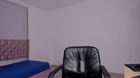 ryo_kush0 online show from August 5, 8:29 pm