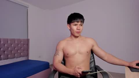 ryo_kush0 online show from August 5, 10:41 pm