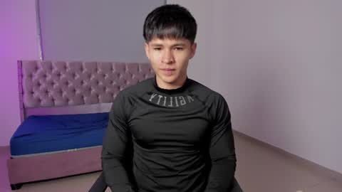ryo_kush0 online show from August 7, 1:44 pm