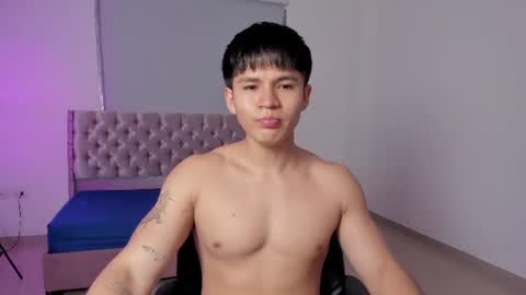 ryo_kush0 online show from August 9, 4:30 pm