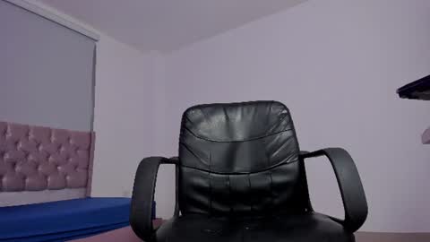 ryo_kush0 online show from August 9, 6:42 pm