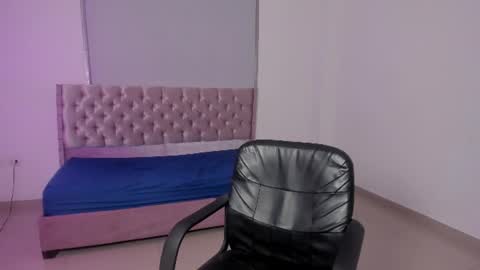 ryo_kush0 online show from August 10, 2:29 pm