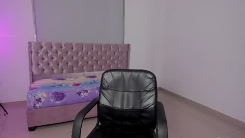 ryo_kush0 online show from August 14, 5:27 pm