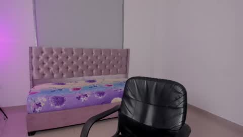 ryo_kush0 online show from August 14, 6:44 pm