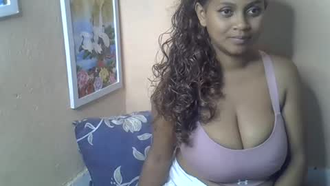rywanna online show from August 6, 10:09 pm