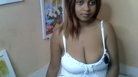 rywanna online show from August 11, 11:45 am