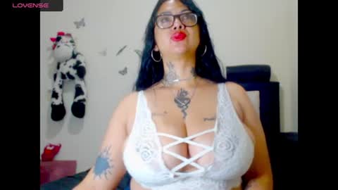 saalomee 1 online show from July 28, 9:37 am