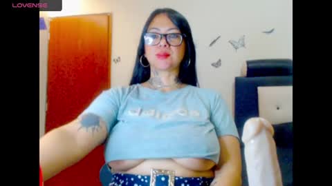 saalomee 1 online show from July 31, 1:28 pm
