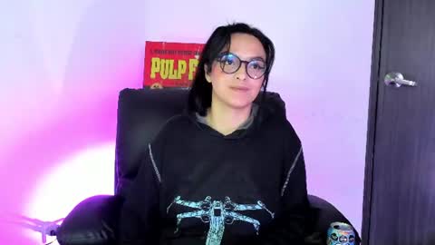 Samy -independent model online show from August 8, 4:56 am