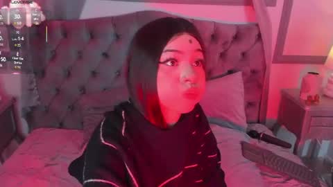 Sabrina online show from September 5, 7:41 pm