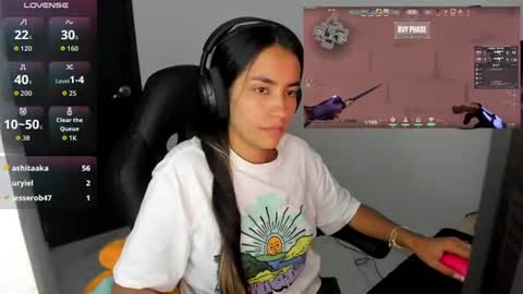 Angie  online show from August 11, 11:51 pm