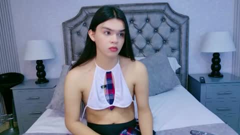 Sabrina Foox online show from August 9, 5:03 pm
