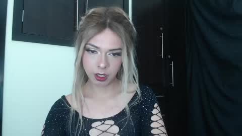 sabrinatshot online show from June 6, 12:11 pm